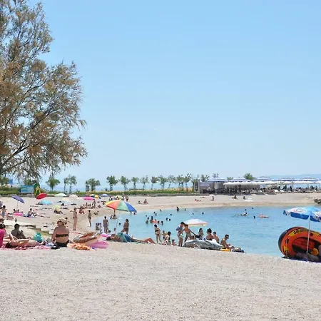 Carmen, Znjan, Split