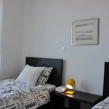 Apartament Carmen, Znjan,