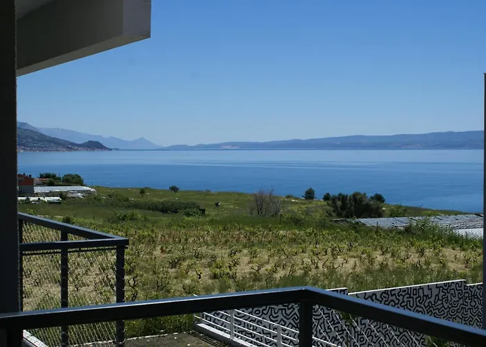 Carmen, Znjan, 아파트