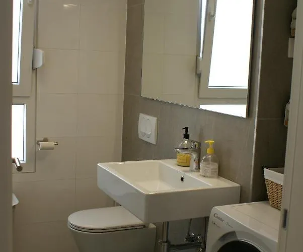 Carmen, Znjan, 스플리트