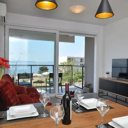 Carmen, Znjan, Apartment *