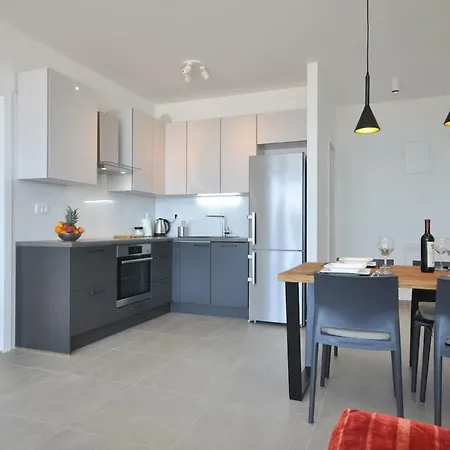 Carmen, žnjan, Appartement