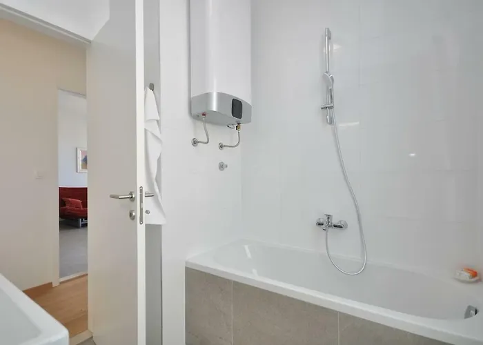 Carmen, Znjan, Apartman