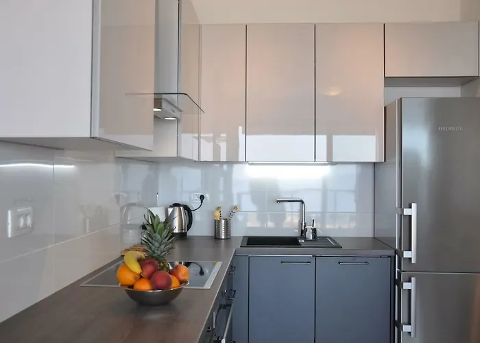 Carmen, Znjan, Apartamento *